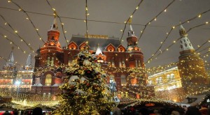 12 декабря 2014 Мэр Москвы Сергей Cобянин открывает фестиваль-ярмарку «Путешествие в Рождество».