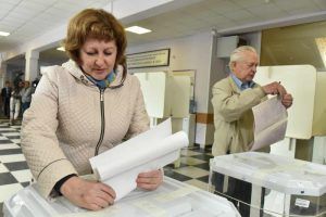 Десятки тысяч москвичей приняли участие в голосовании