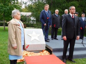 Закладной камень для памятника 6-й дивизии открыли в Екатерининском парке