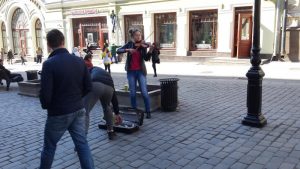 Уличные музыканты смогут получить разрешение играть вблизи «Арбатской»