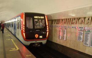 Столичная подземка перевезла более 12,5 миллионов пассажиров во время праздников. Фото: «Вечерняя Москва»