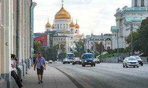 На участке Моховой улицы ввели ограничение движения. Фото: mos.ru