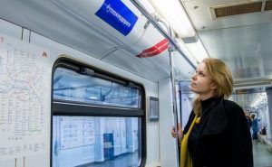 Пассажиры метро смогут лучше узнать город при помощи 150 информационных плакатов. Фото: официальный сайт мэра Москвы