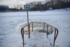 Площадки для крещенских купаний в этом году стали безопаснее. Фото: архив, «Вечерняя Москва»