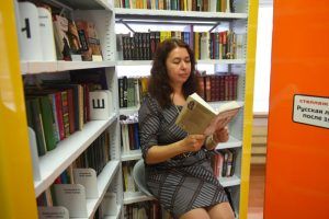 Произведение современной писательницы прочитают в Доме Алексея Лосева. Фото: Александр Кожохин, «Вечерняя Москва»