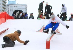 Открытый урок по сноуборду проведут на фестивальной площадке на Новом Арбате. Фото: Наталия Нечаева, «Вечерняя Москва»