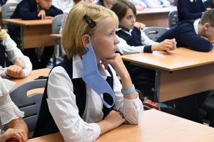 Игру по русскому языку провели для учеников школы №1234. Фото: Анна Быкова