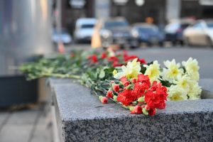 Ученики школы №1234 возложили цветы. Фото: Алексей Орлов, «Вечерняя Москва»