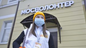 Москвичи могут стать волонтерами патриотических программ. Фото: Наталья Феоктистова, «Вечерняя Москва»