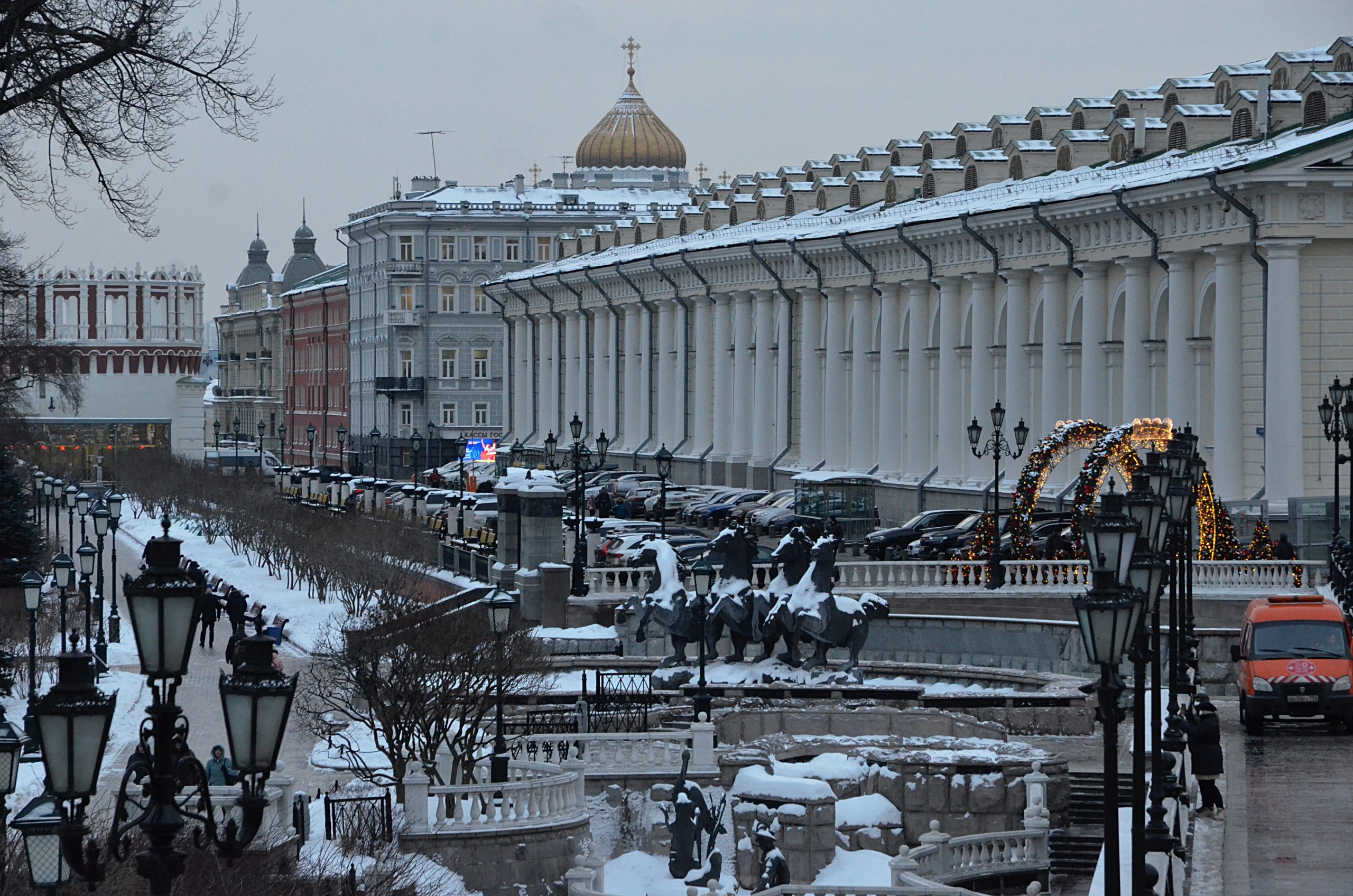 Уровень москва. Москва красная площадь декабрь 2021. Москва фото города 2021. Москва фото 2021. Фото красной площади в Москве сейчас 2022 год.