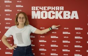 Ученица школы №1231 посетила мероприятие в редакции газеты «Вечерняя Москва». Фото: соцмальные сети учреждения