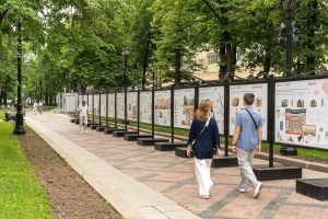 «Я — Москва»: фотовыставка открылась на Никитском бульваре. Фото: пресс-служба Комплекса градостроительной политики и строительства города Москвы