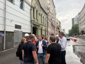 Благоустройство района обсудили жители Поварской улицы с главой управы Арбат. Фото: страница управы района Арбат в социальных сетях