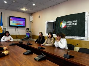 Юные парламентарии района Арбат провели заседание по итогам квартала. Фото: страница Молодежной палаты района Арбат в социальных сетях
