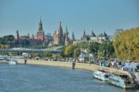 20 и 21 сентября более 60 улиц и набережных перекроют для проведения Московского марафона. Фото: Анна Быкова, «Вечерняя Москва»