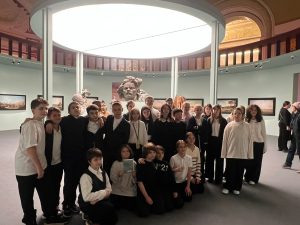 Ученики школы №1234 посетили выставку «Образ Москвы в русском искусстве». Фото: страница школы №1234 в социальных сетях.