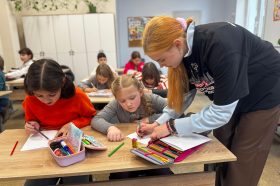 Молодые парламентарии провели мастер-класс в школе №91. Фото: страница Молодежной палаты района Арбат в социальных сетях.