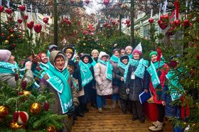 Начало одной из экскурсий для старшего поколения стартует в районе Арбат. Фото: пресс-служба Департамента труда и социальной защиты населения города Москвы