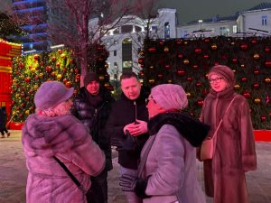 Глава управы района Арбат встретился в жителями. Фото: страница управы района Арбат в социальных сетях