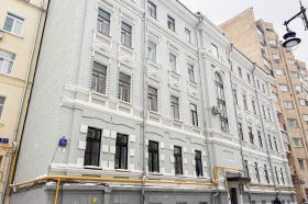 Дом в стиле эклектики отремонтировали в районе Арбат. Фото: Фонд капитального ремонта многоквартирных домов города Москвы