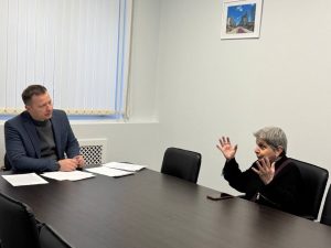 Прием жителей провел глава управы Юрий Нечаев. Фото: страница управы района Арбат в социальных сетях